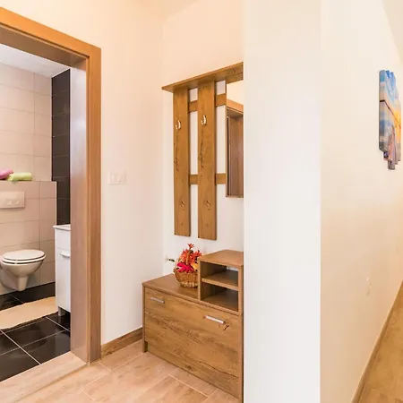 Lovely In With Wifi Holiday home Pula